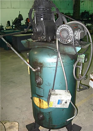 5 HP WAYNE ... AIR COMPRESSOR